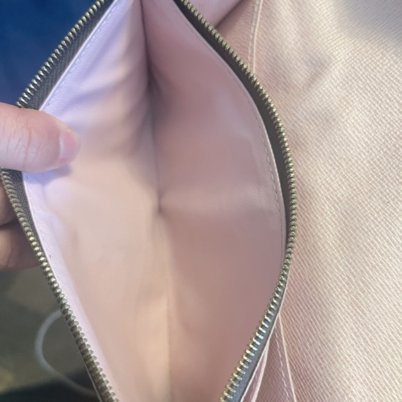 Authentic Louis Vuitton Caissa Wallet - Picture 13 of 13